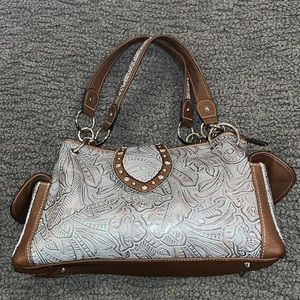 Cavender's concealed carry purse shop